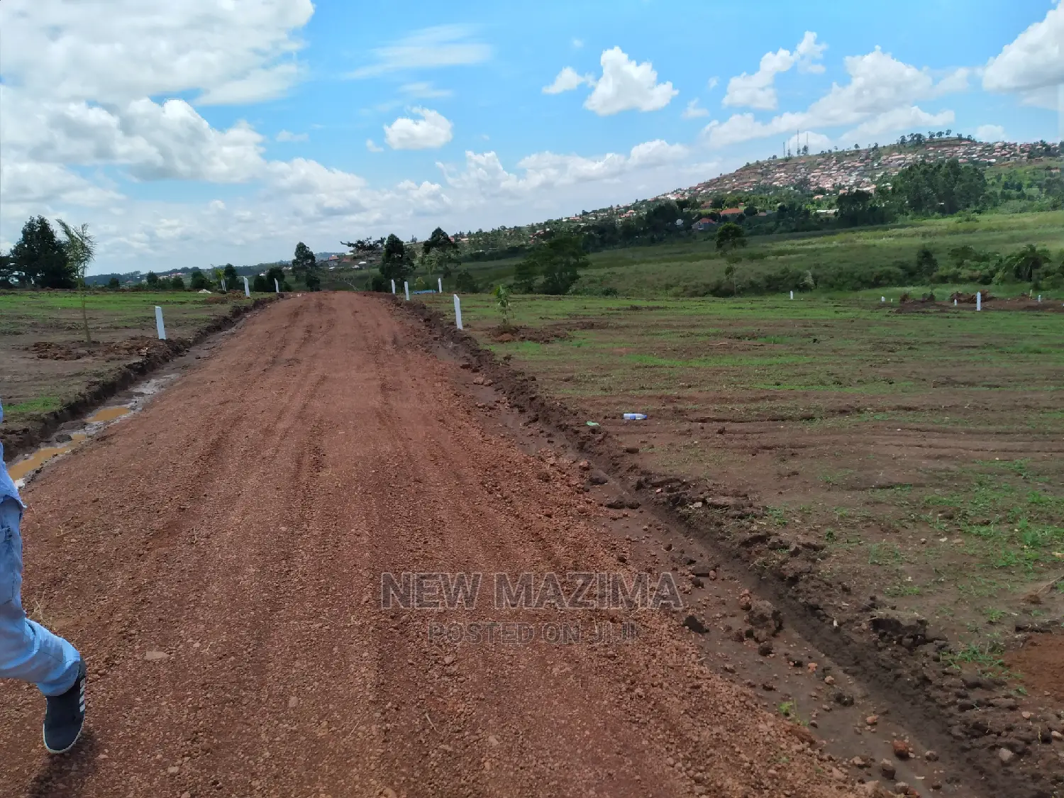 Nsangi Maya Prime Estate With Hot Plots Quicksale With Title in Kampala