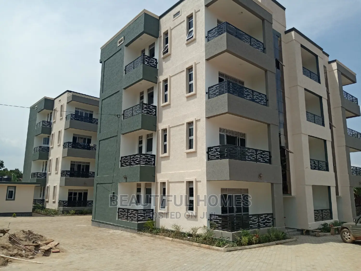 Bukoto Seven Star Apartments on Sel in Kampala