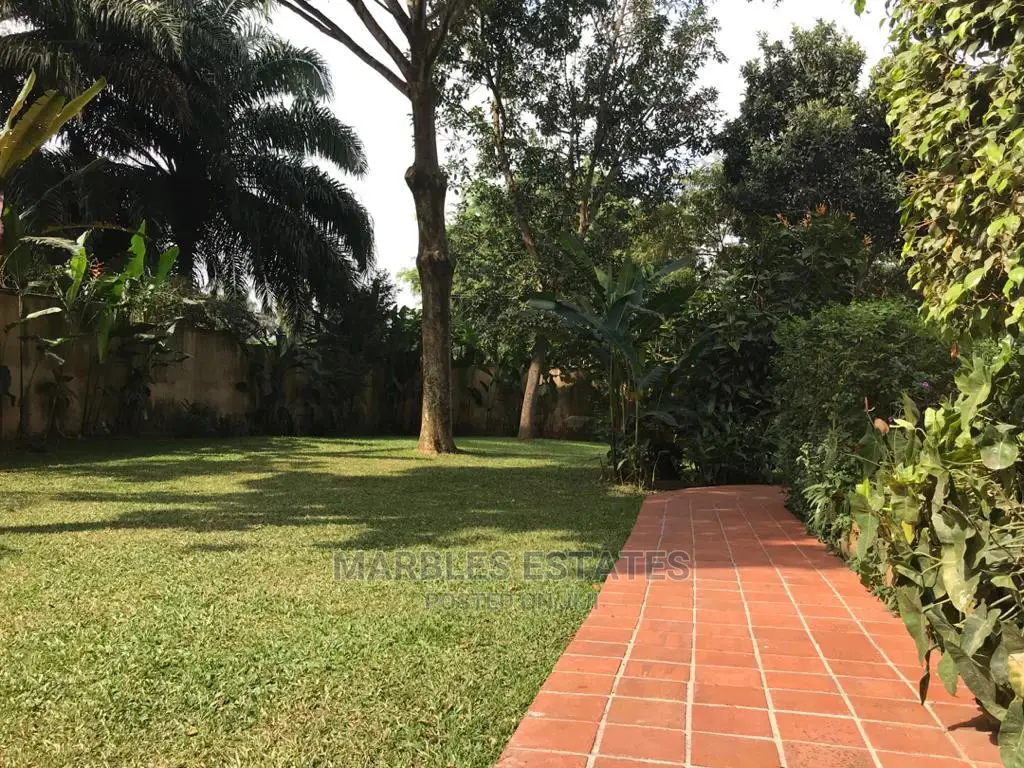 Nice House for Rent in BUGOLOBI. in Kampala