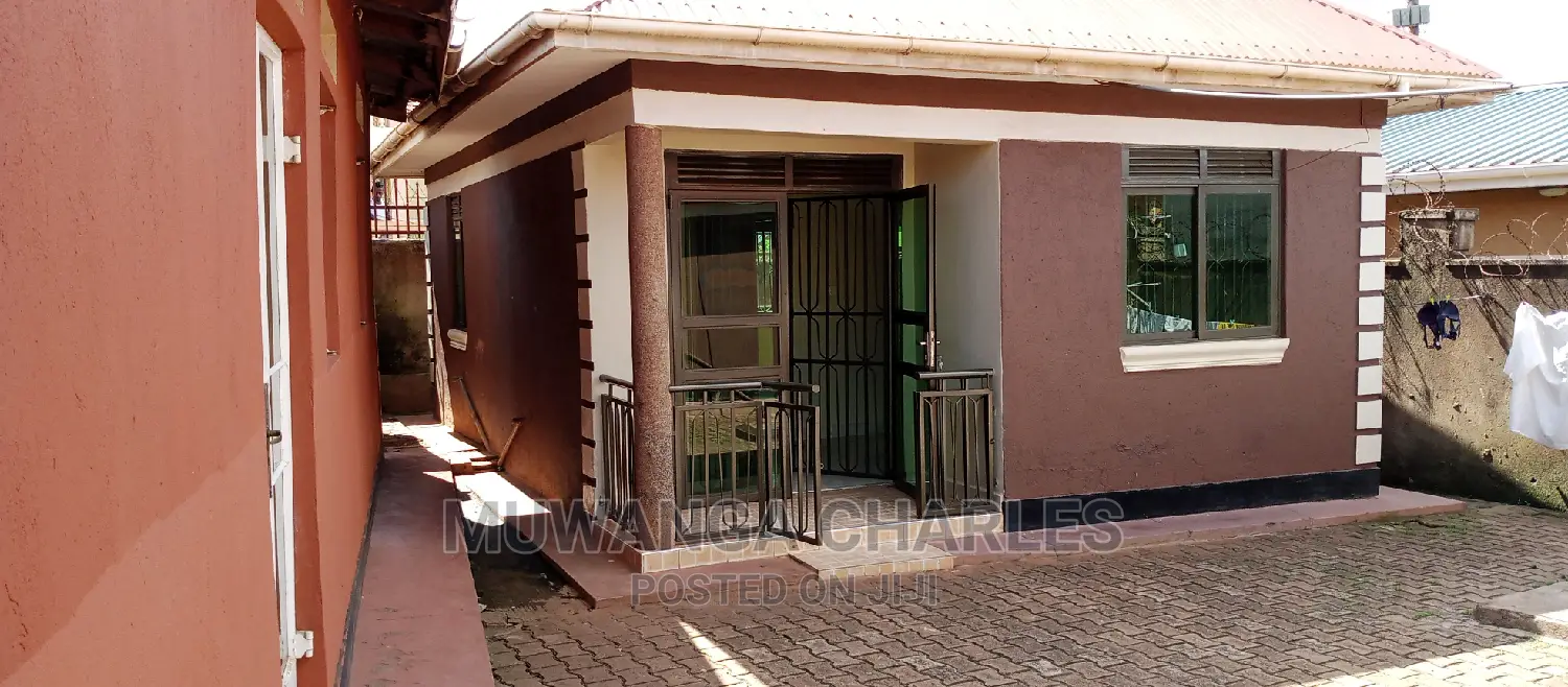 Double Room Is for Rent in Bukoto in Kampala