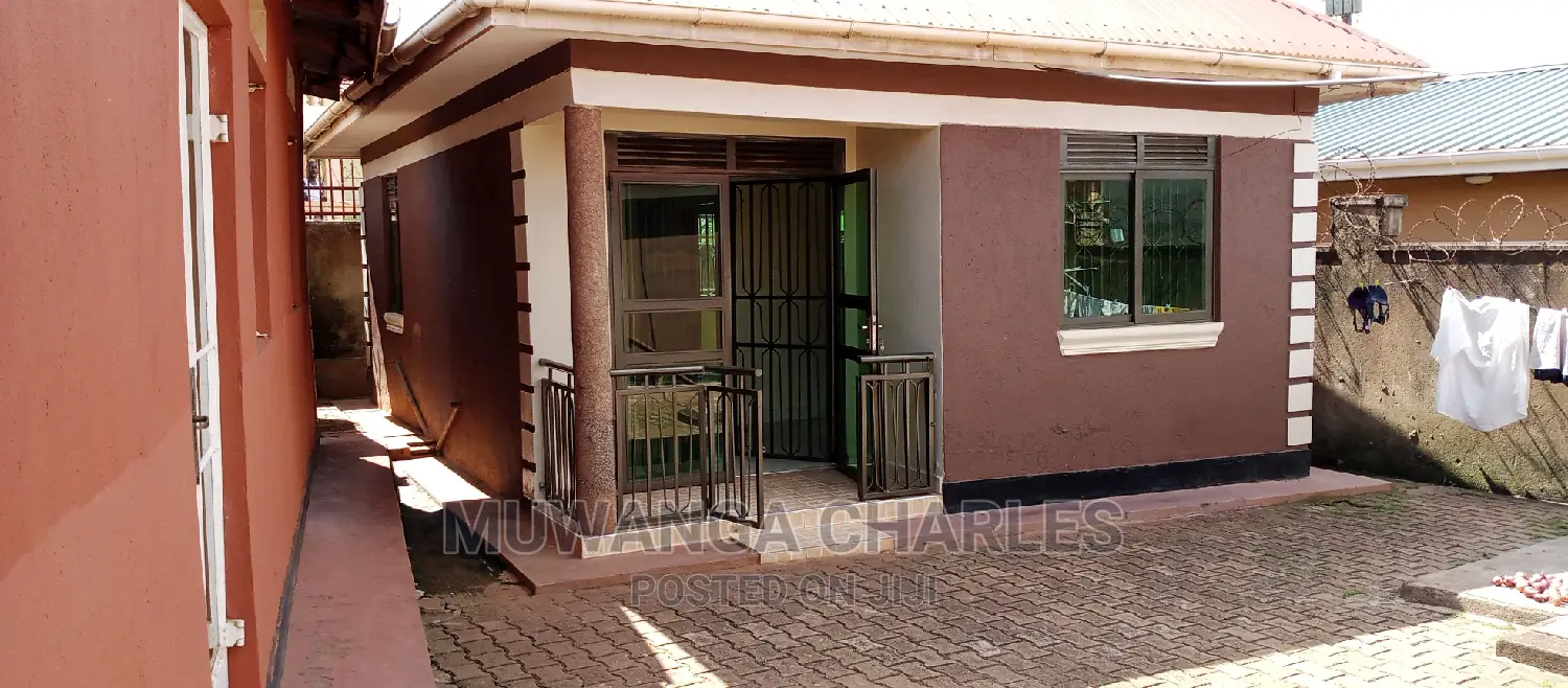 Double Room Is for Rent in Bukoto in Kampala