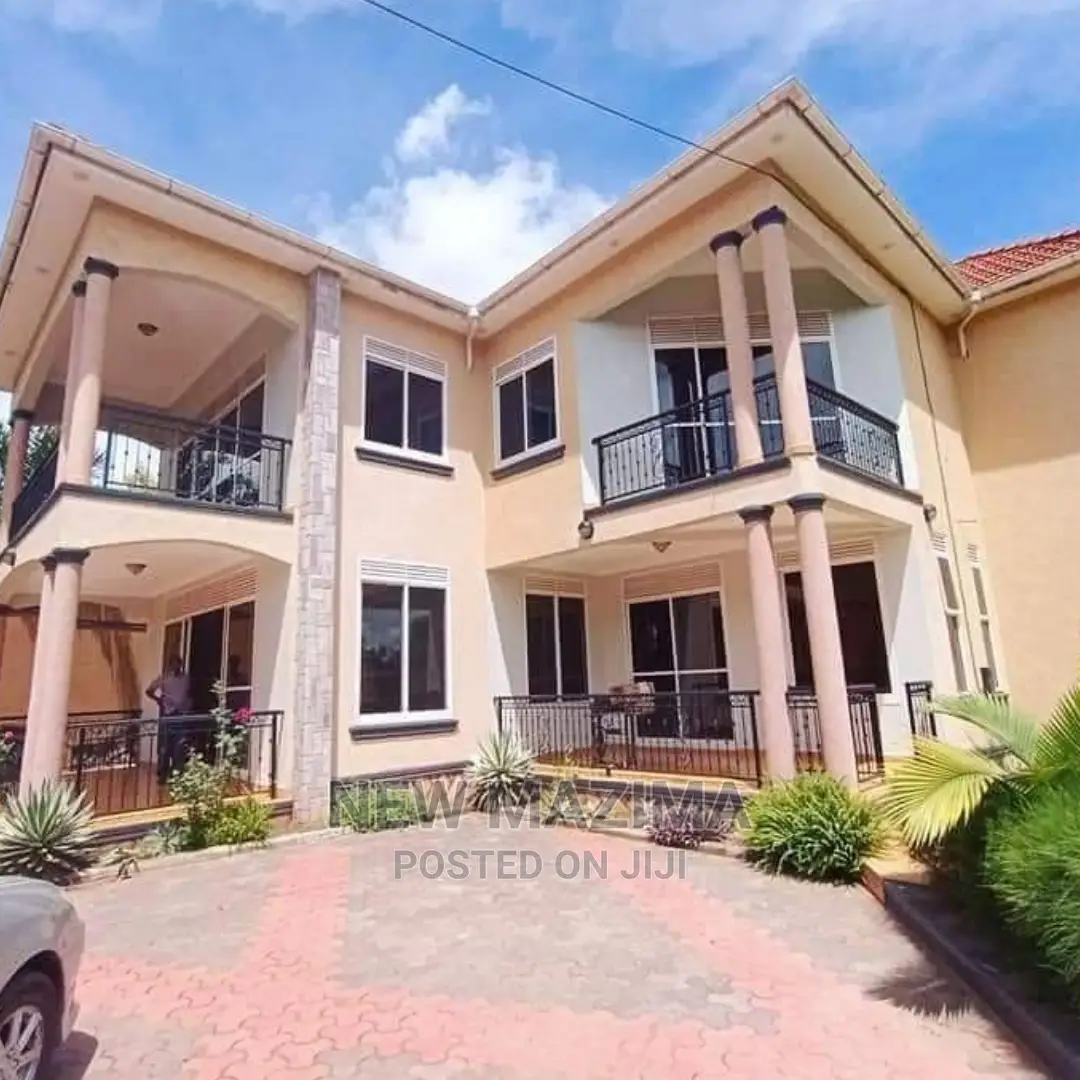 5 Bedrooms Mansion For Sale In Munyonyo Heights Kampala in Kampala