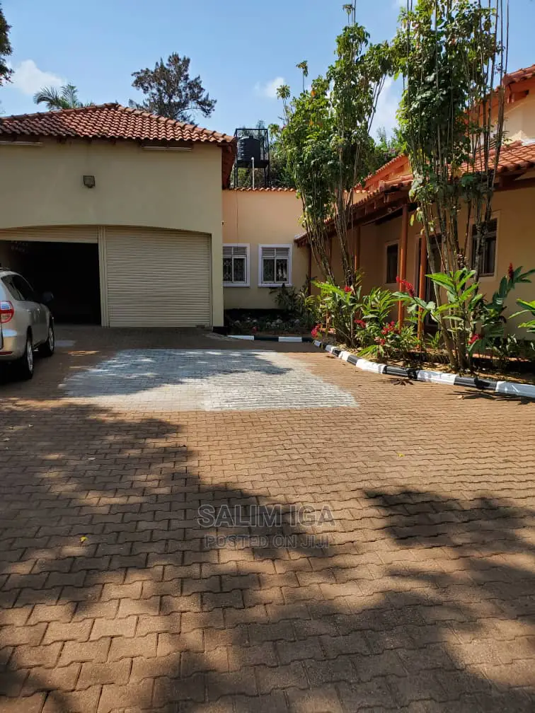 4bdrm Duplex in Kololo Property, Kampala for Rent in Kampala