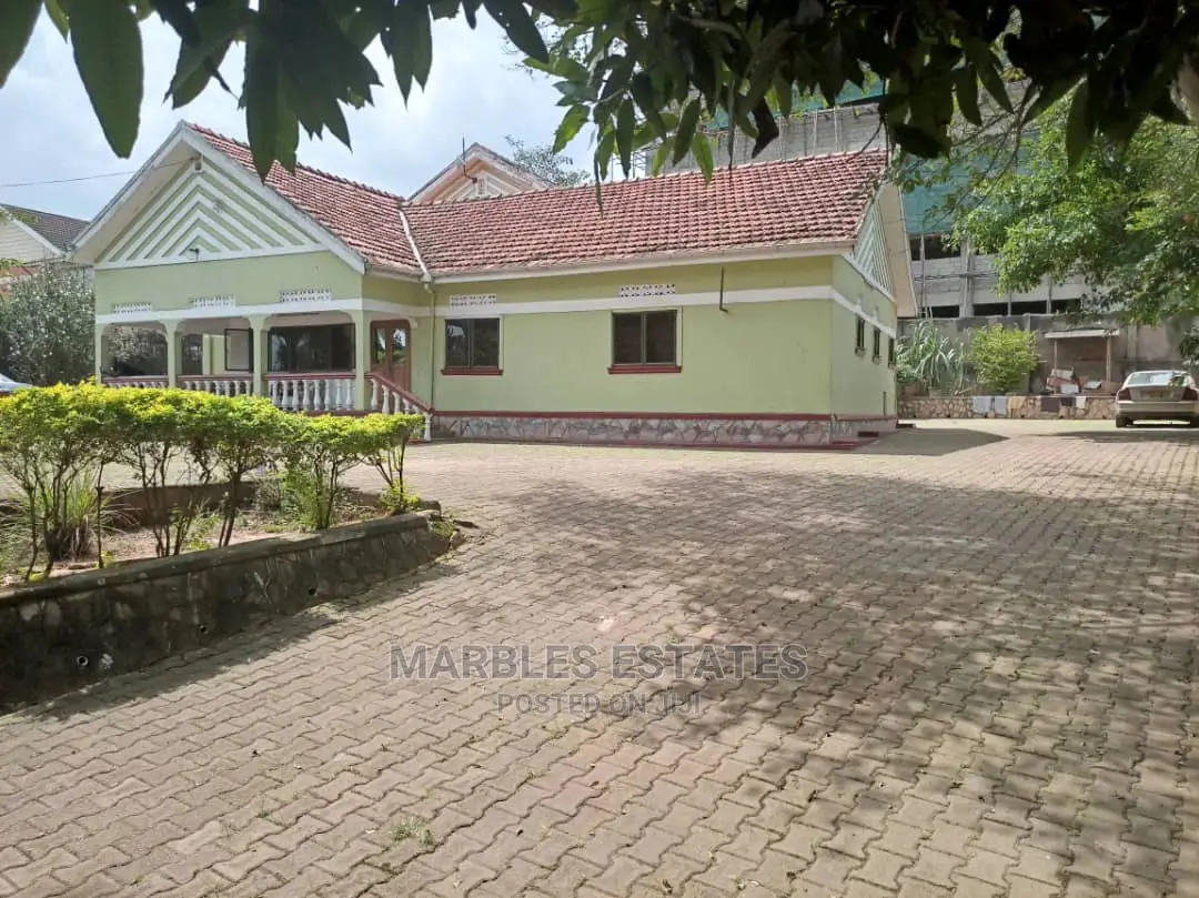 4bdrm Bungalow in Muyenga, Kampala for Rent in Kampala