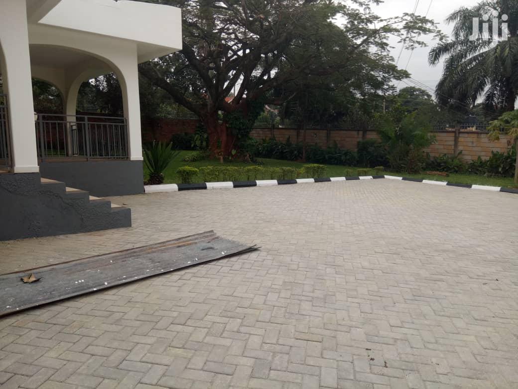 Four Bedroom House In Kololo For Rent in Kampala