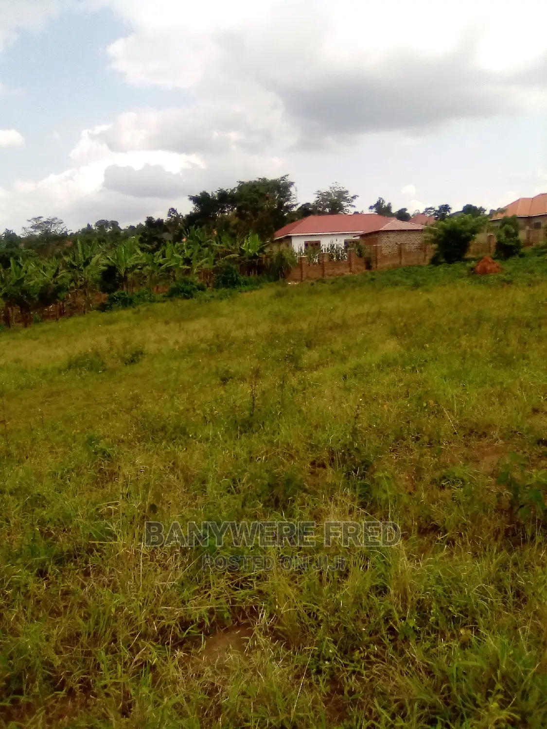 0.5acre in Bukerere Kiwango Near the Road for Sale in Mukono