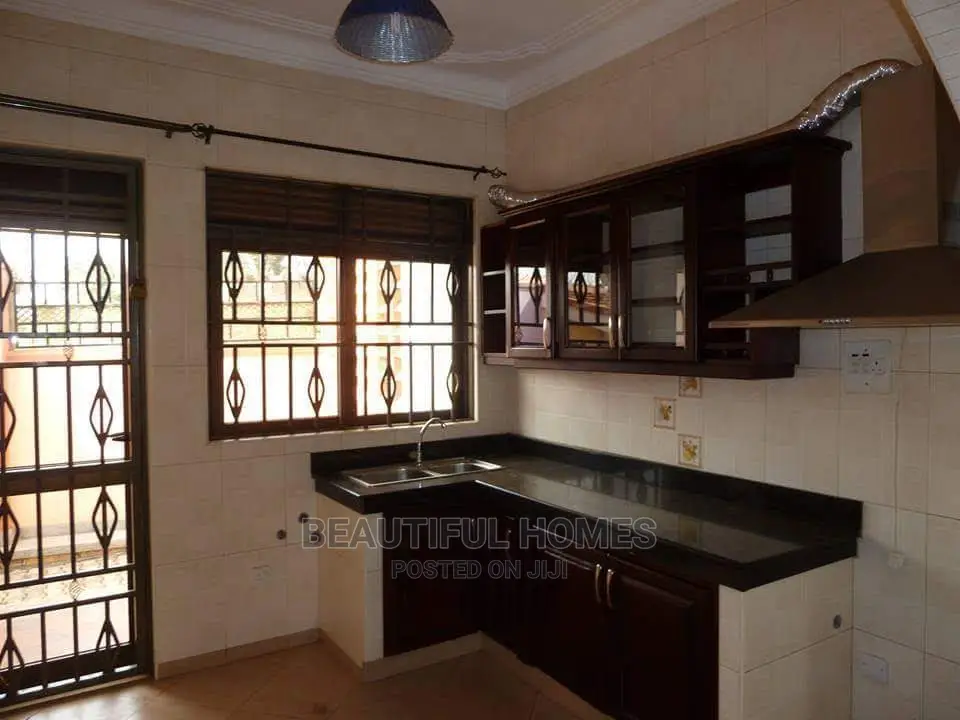 Furnished 2bdrm Apartment in Kyaliwajjara, Kampala for Sale in Kampala