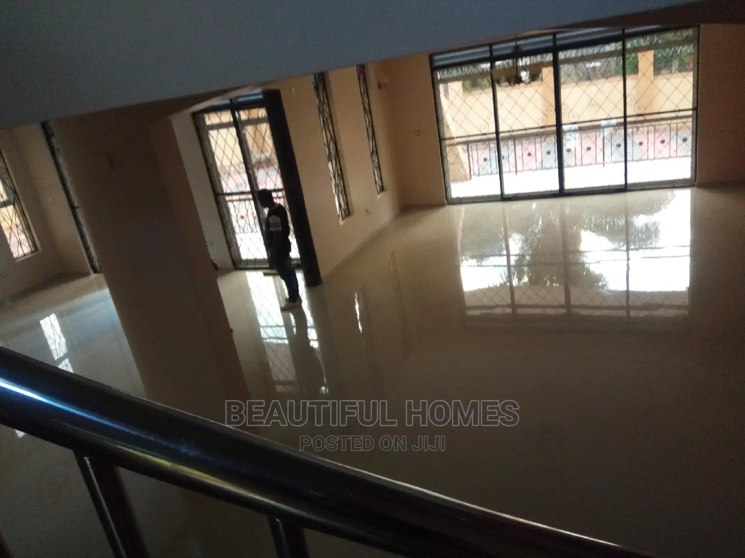 Furnished 7bdrm Mansion in Bunga Munyonyo, Kampala for Sale in Kampala