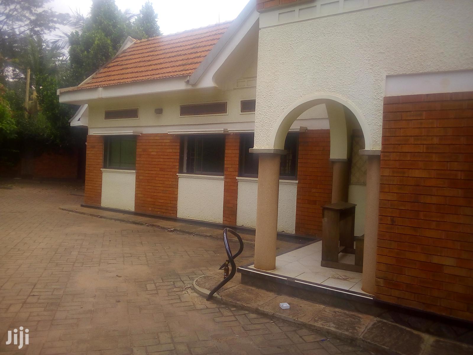 Three Bedroom House In Kololo For Rent in Kampala