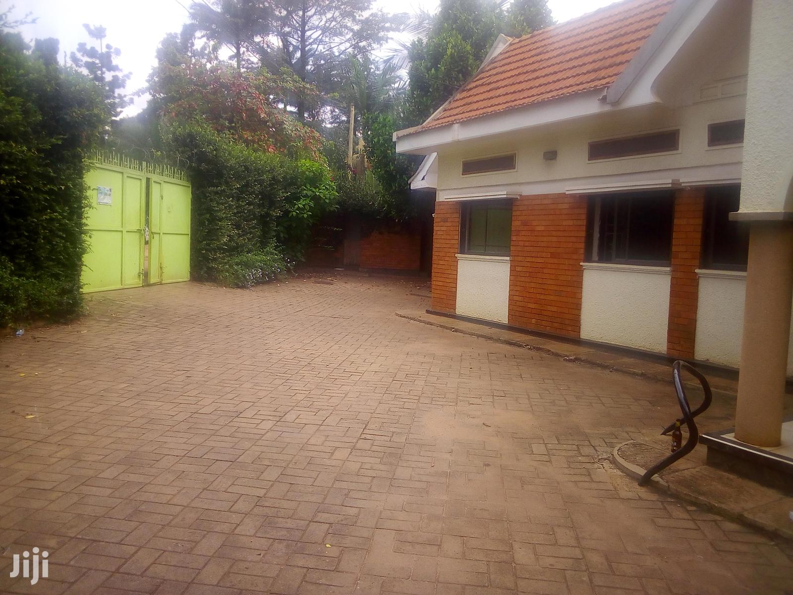 Three Bedroom House In Kololo For Rent in Kampala