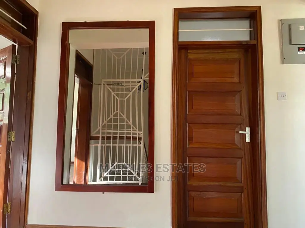 5bdrm House in Bugolobi, Kampala for Rent in Kampala