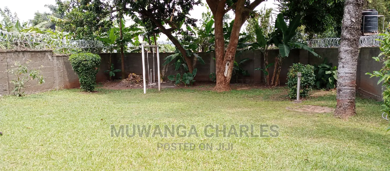 4bdrm Bungalow in Fs Properties Ltd, Kampala for sale in Kampala