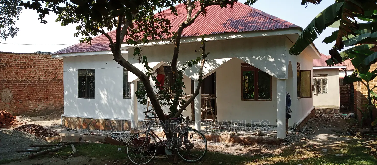 3bdrm Bungalow in Fs Properties Ltd, Wakiso for Sale in Wakiso