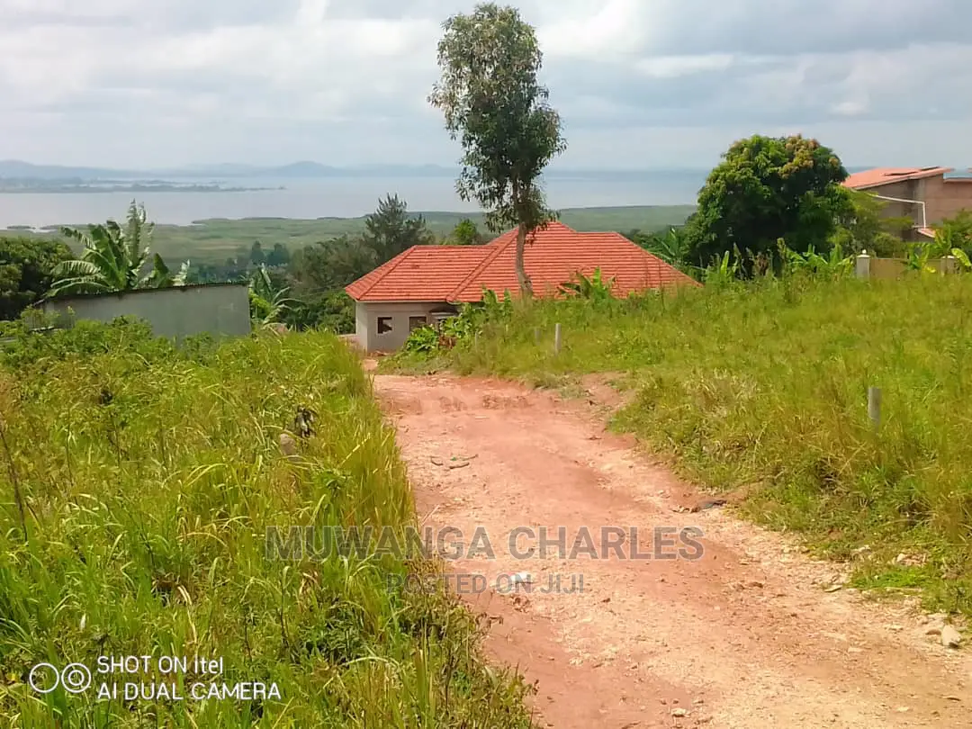 Plots Is Available for Sale in Kajjansi Bweya in Wakiso
