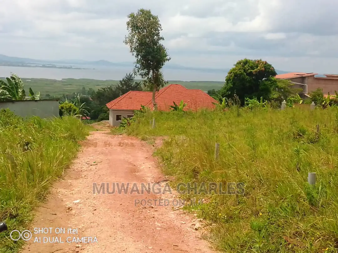 Plot Is Available for Sale in Kajjansi Bweya in Wakiso