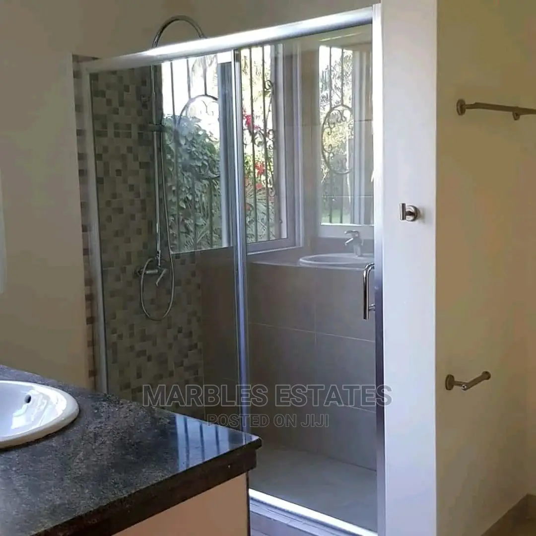 3bdrm Bungalow in Naguru, Central Division for Rent in Central Division