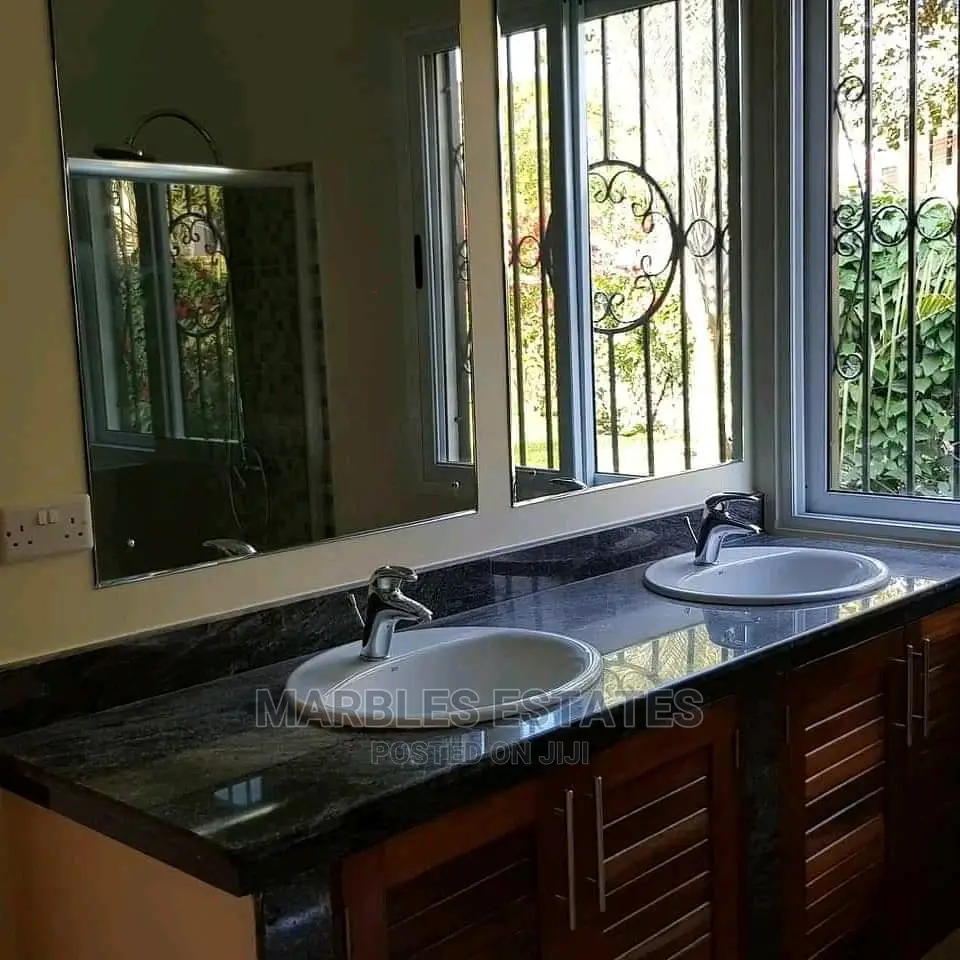 3bdrm Bungalow in Naguru, Central Division for Rent in Central Division