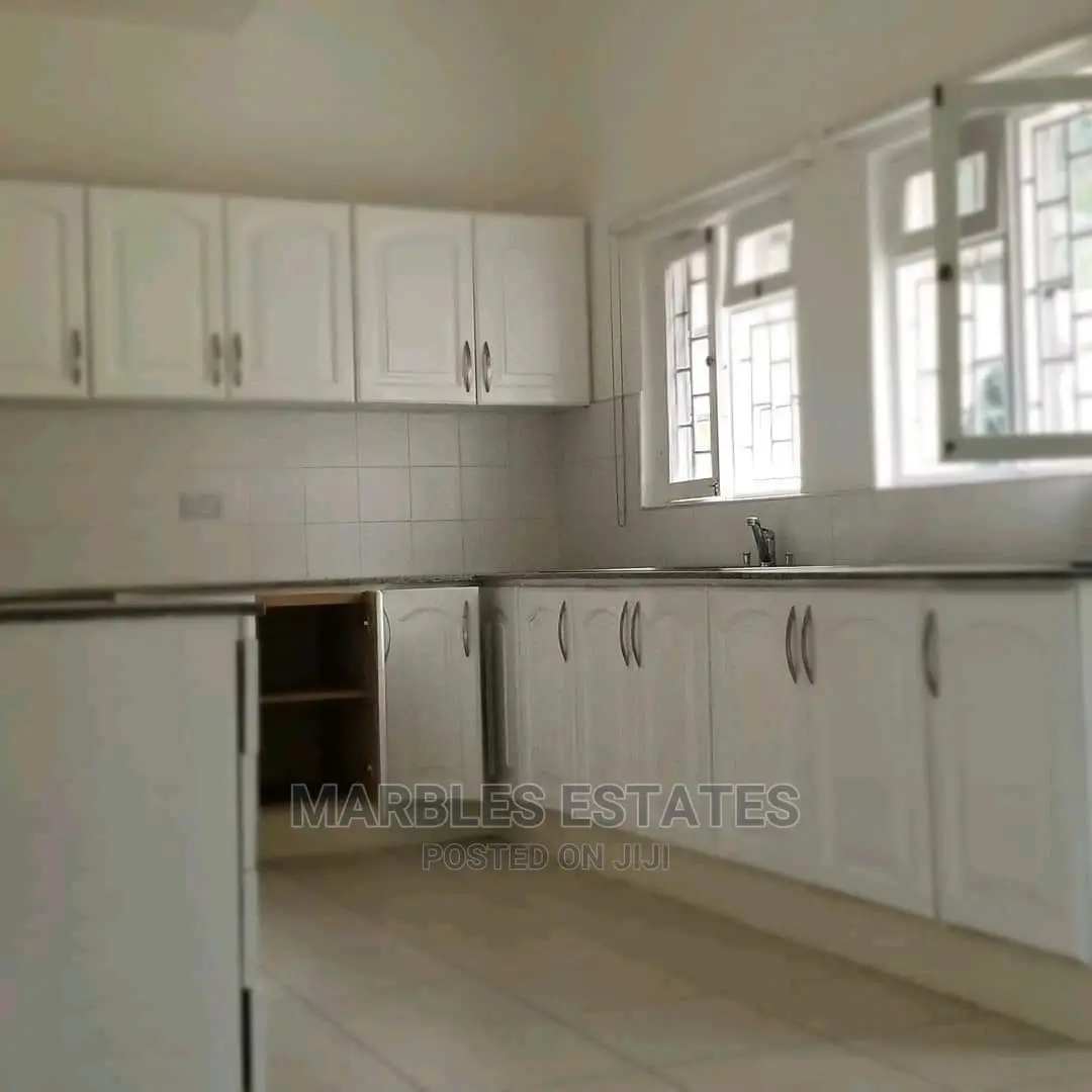 4bdrm Bungalow in Kololo, Kampala for rent in Kampala
