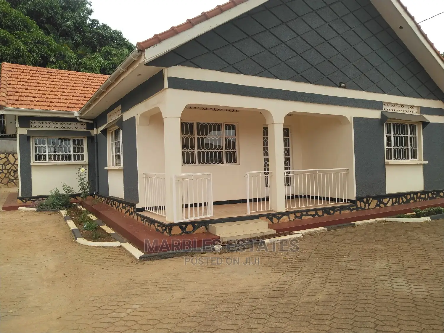 8bdrm House in Naguru, Kampala for Rent in Kampala
