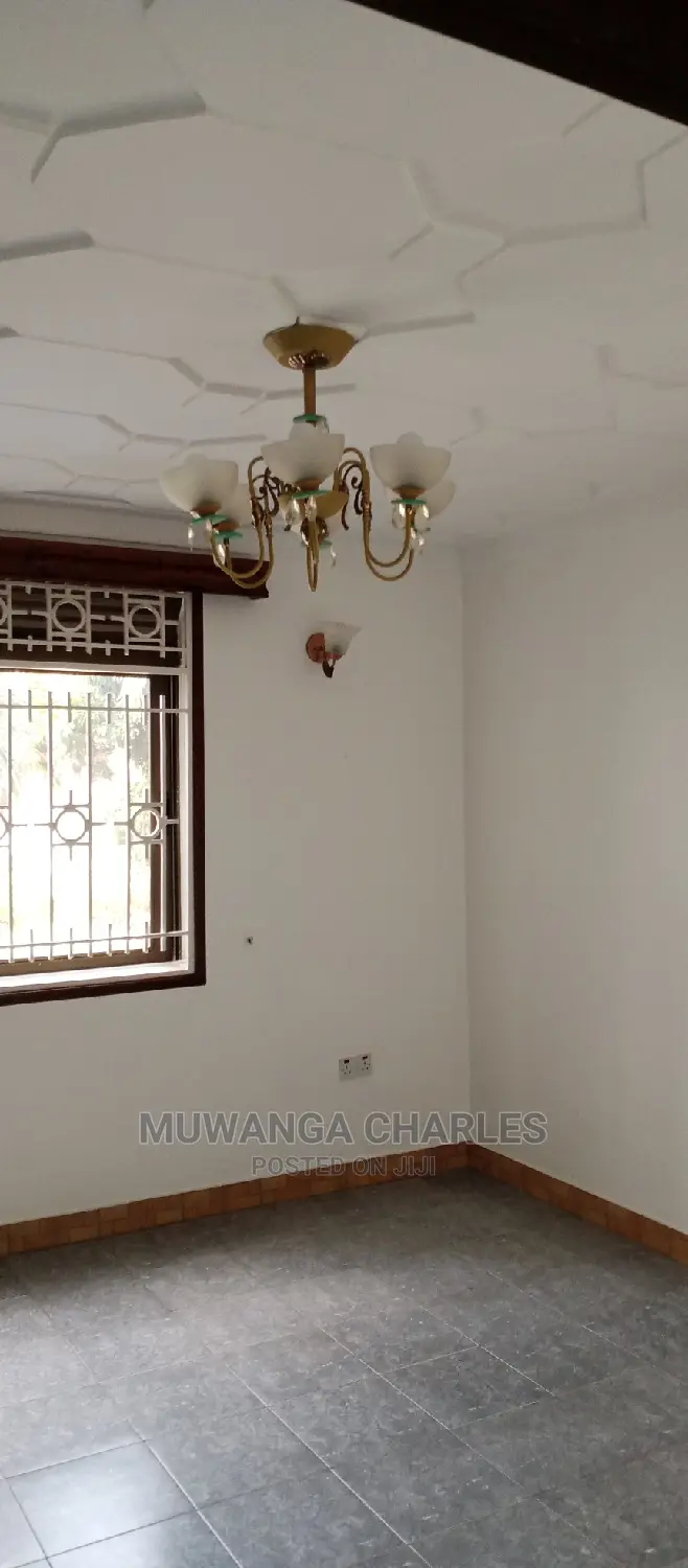 5bdrm Duplex in Fs Properties Ltd, Kampala for Rent in Kampala