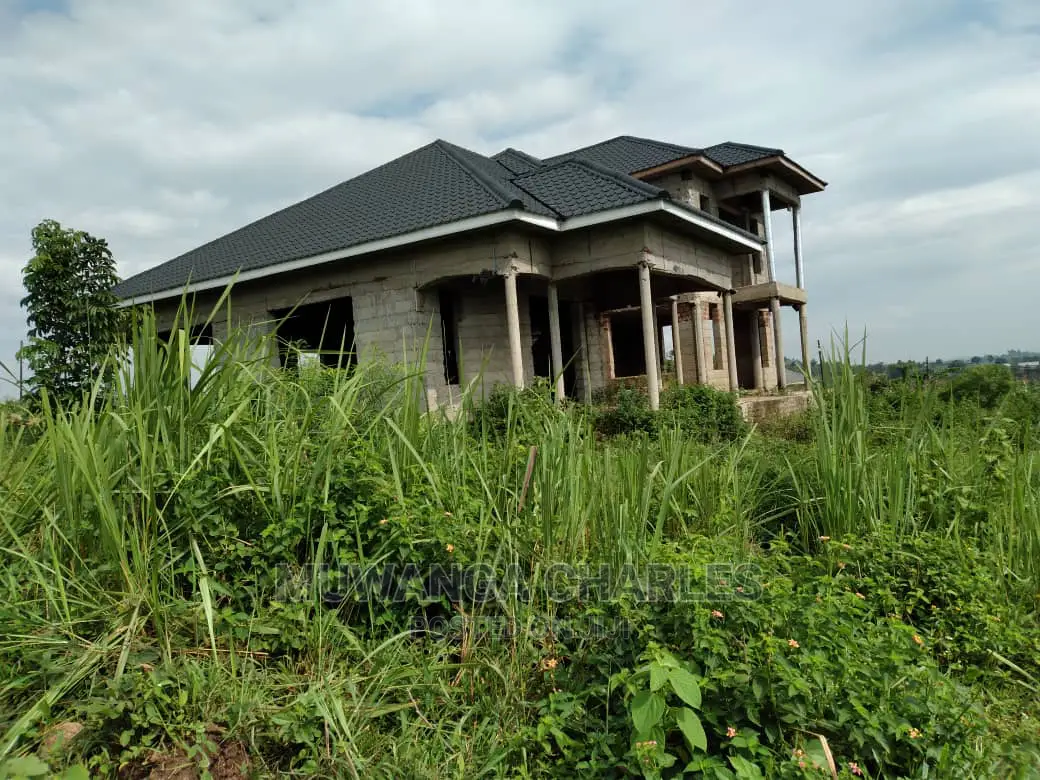 1acre Is Available for Sale in Gayaza Kiwenda in Kampala