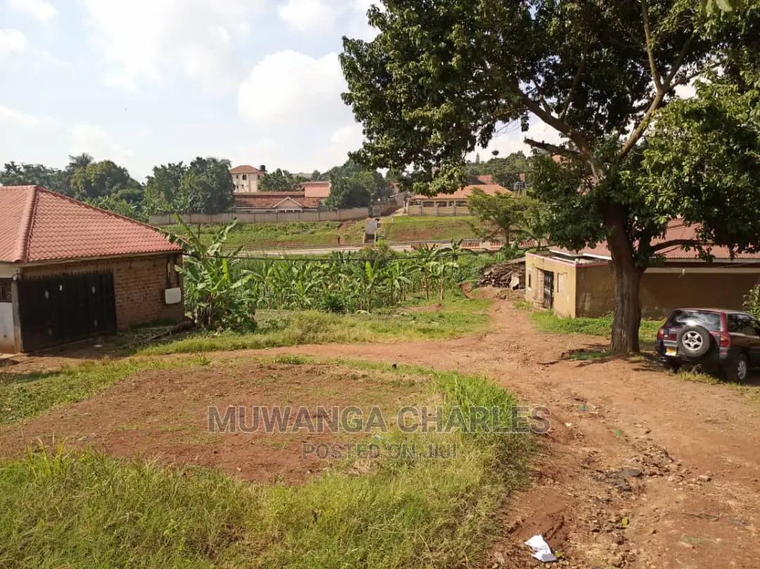 12decimals Is Available for Sale in Kira in Wakiso