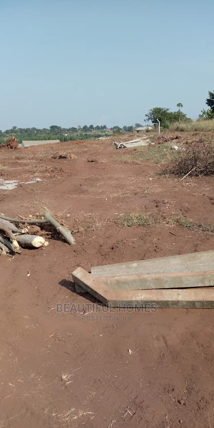Kira Two Plots Near Tarmack on Sell in Kampala
