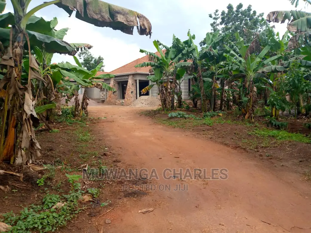 Plot Is Available for Sale in Matuga Migadde in Division A