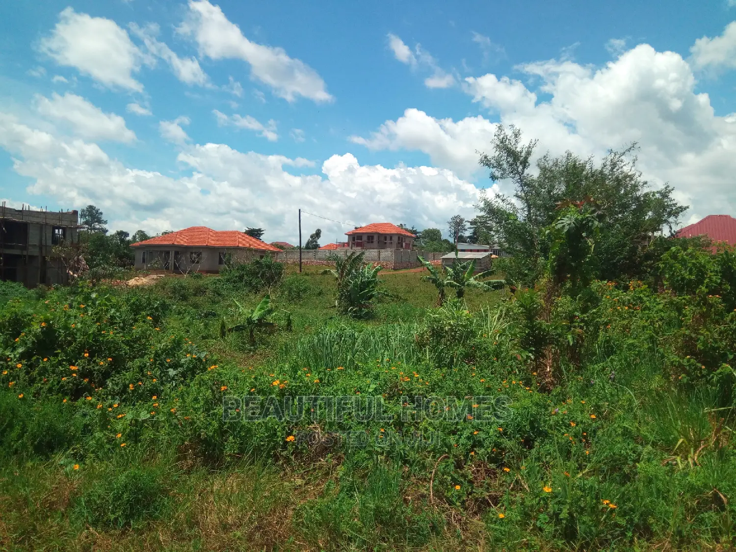 Kira 25 Decimals Near Tarmack on Sale in Kampala