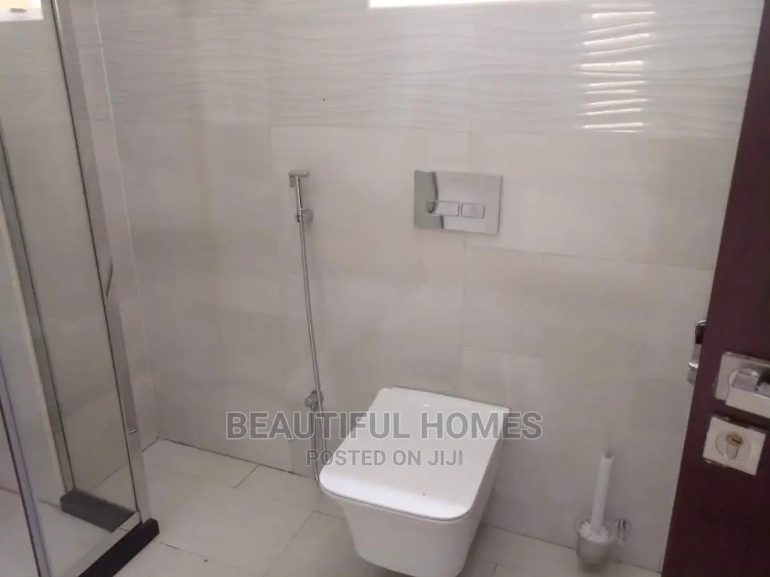 Furnished 6bdrm Mansion in Munyonyo, Kampala for Sale in Kampala