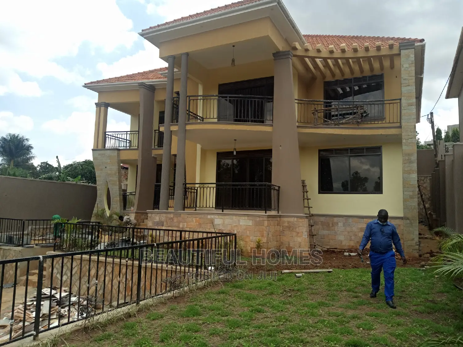 Furnished 6bdrm Mansion in Kiwatule, Kampala for Sale in Kampala