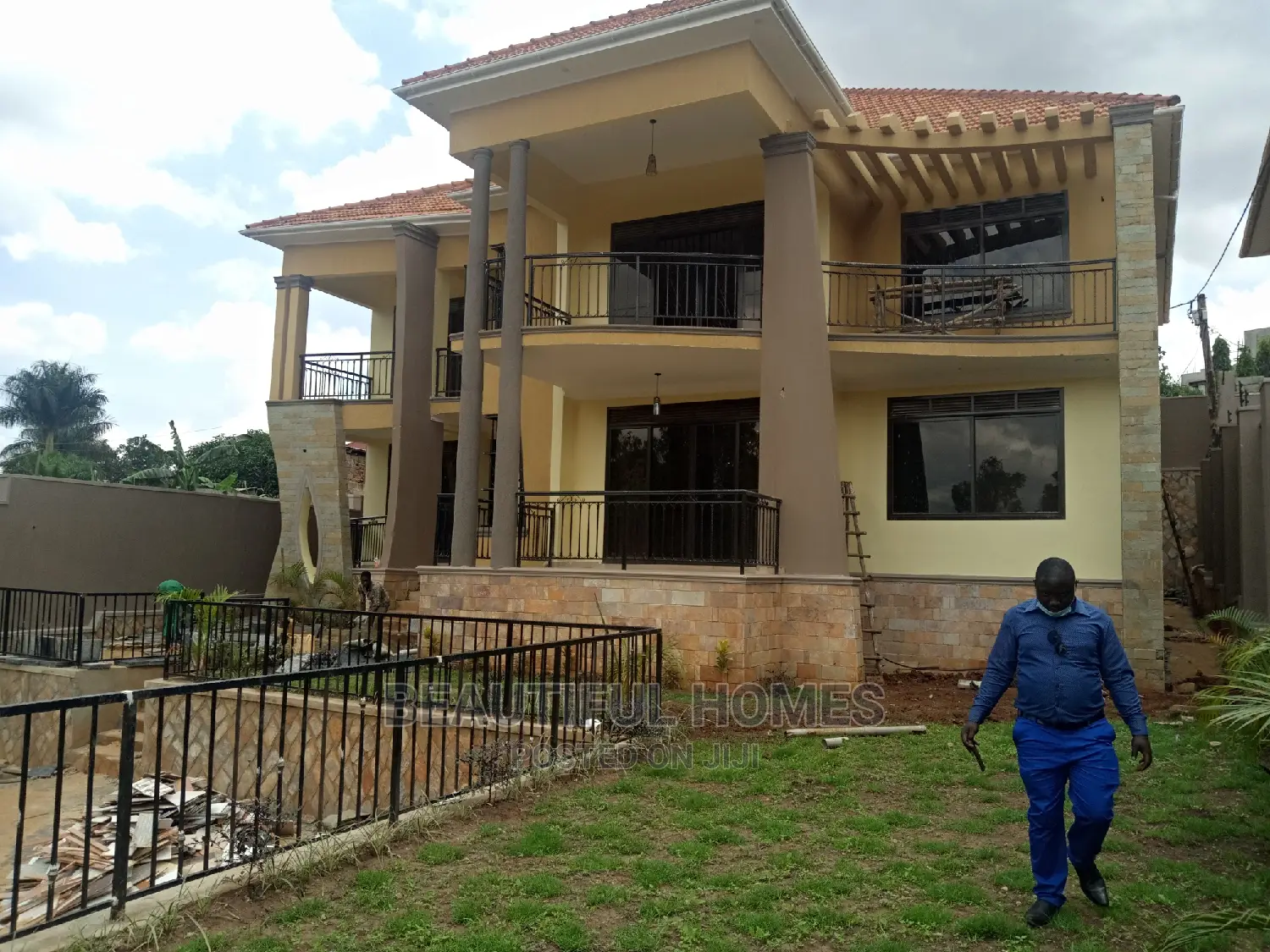 Furnished 6bdrm Mansion in Kiwatule, Kampala for Sale in Kampala