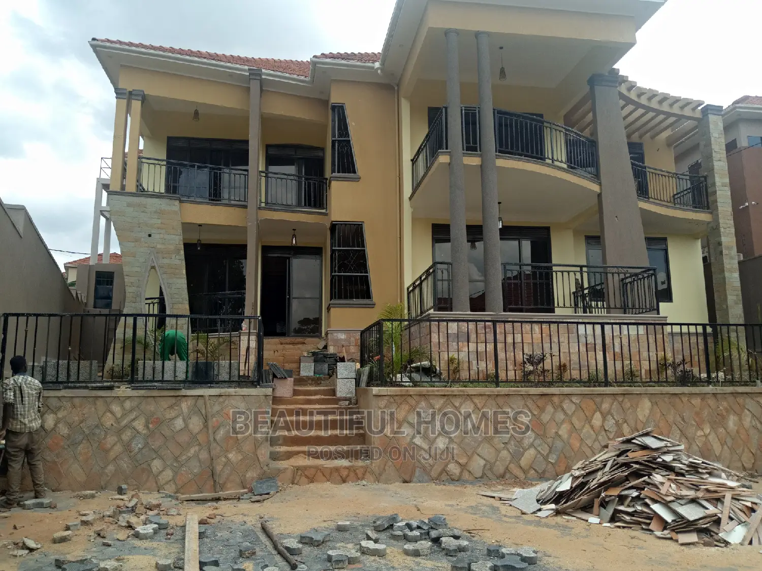 Furnished 6bdrm Mansion in Kiwatule, Kampala for Sale in Kampala