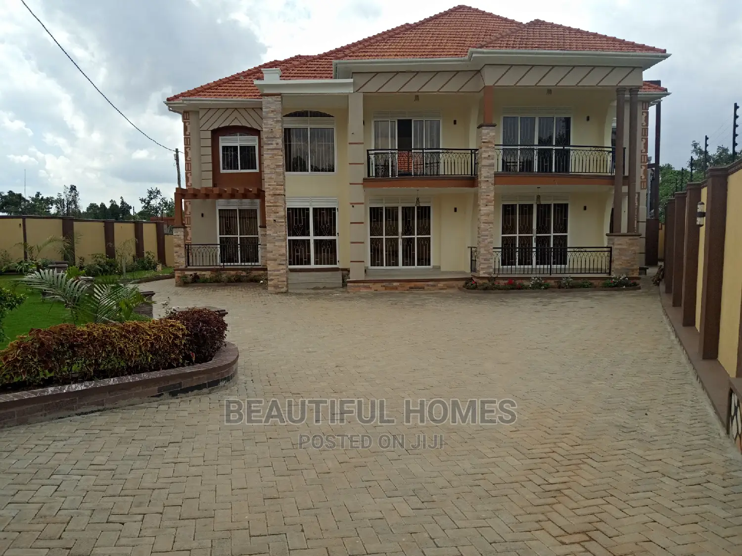 Furnished 6bdrm Mansion in Kiwatule, Kampala for Sale in Kampala