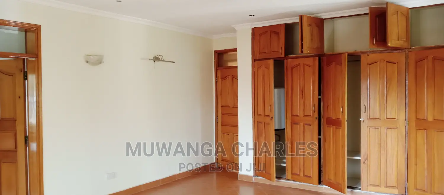 4bdrm Duplex in Fs Properties Ltd, Central Division for Sale in Central Division