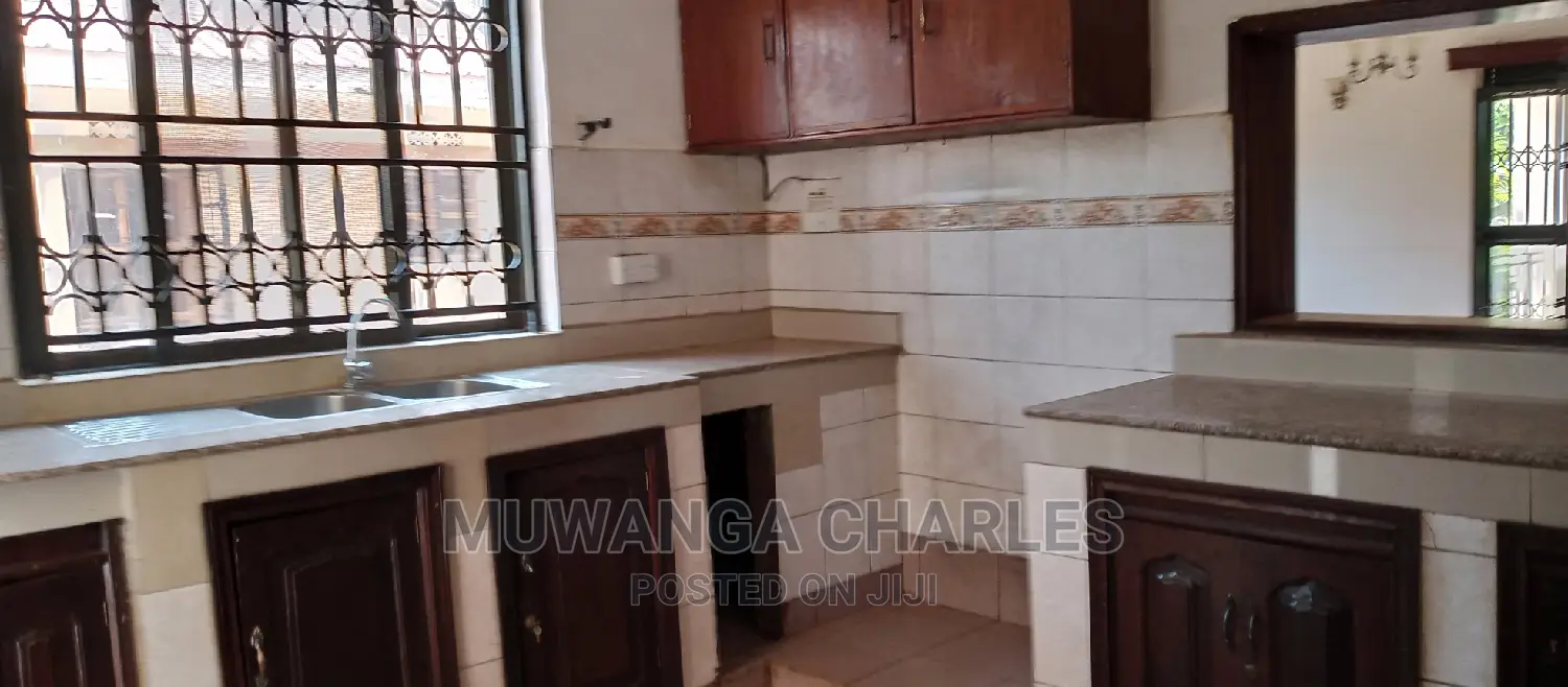 7bdrm House in Fs Properties Ltd, Kampala for Rent in Kampala
