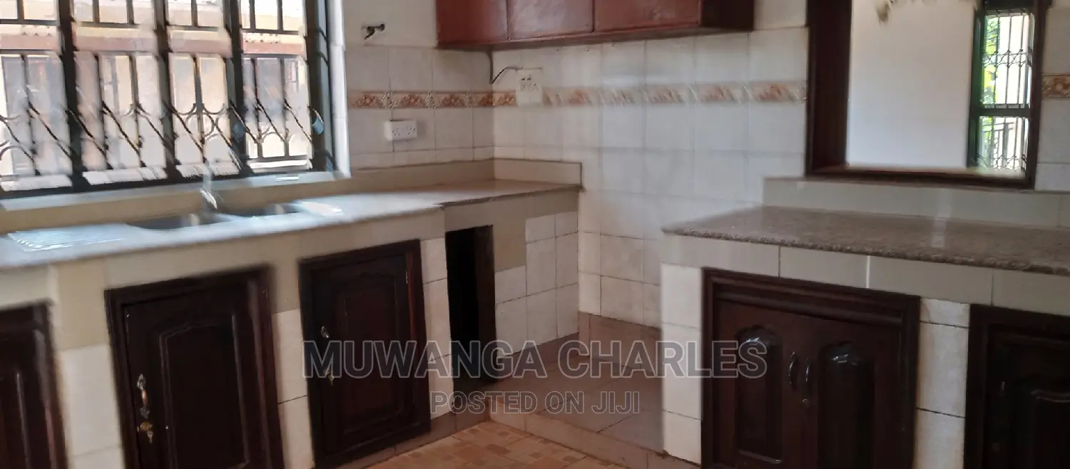 7bdrm House in Fs Properties Ltd, Kampala for Rent in Kampala