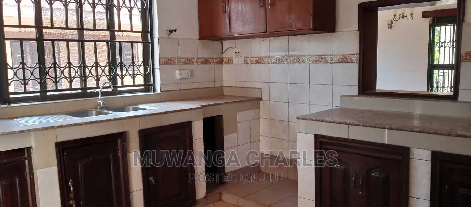 7bdrm House in Fs Properties Ltd, Kampala for Rent in Kampala