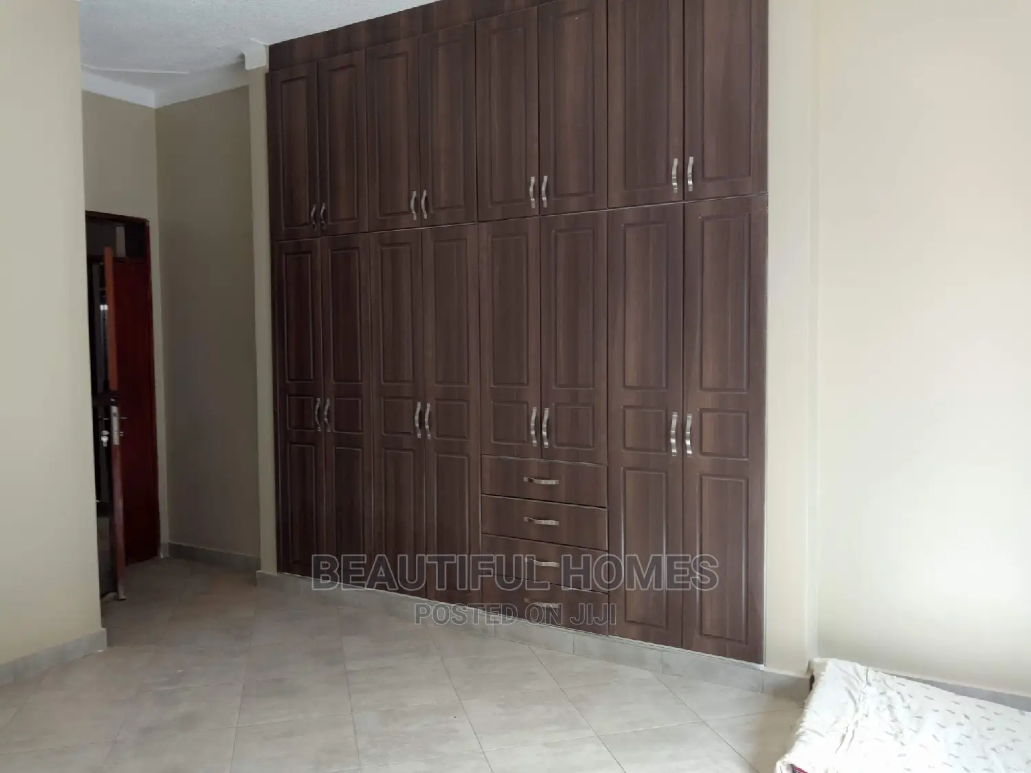 Furnished 2bdrm Condo in Naalya, Kampala for Sale in Kampala