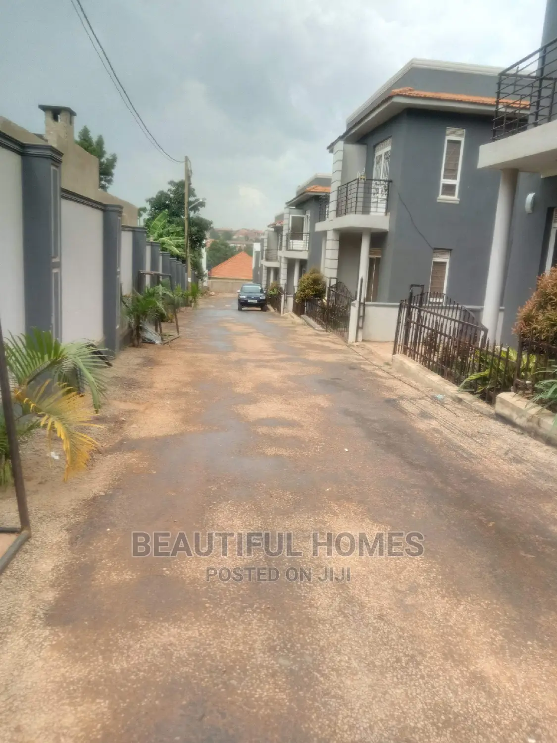 Furnished 4bdrm Villa in Kira Tarmack, Kampala for Sale in Kampala