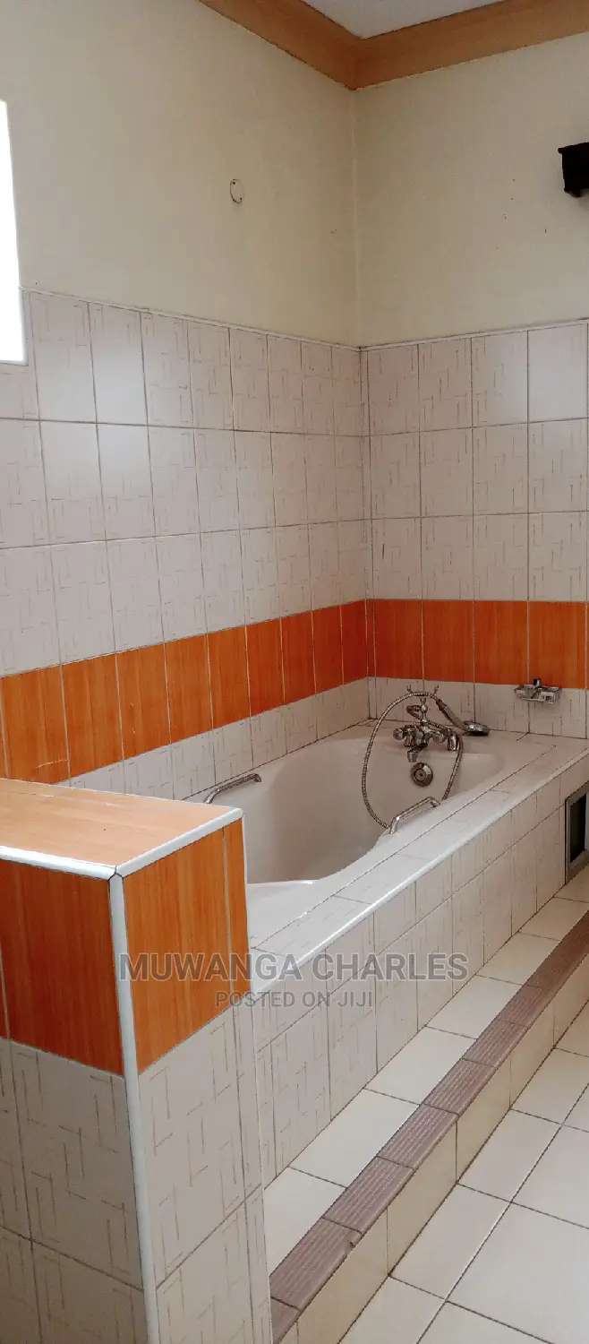 7bdrm House in Fs Properties Ltd, Kampala for Rent in Kampala