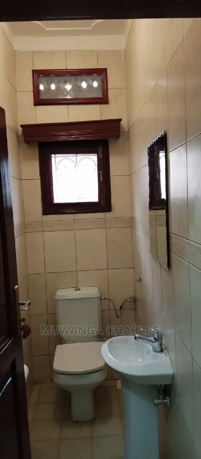 4bdrm Bungalow in Fs Properties Ltd, Kampala for Rent in Kampala