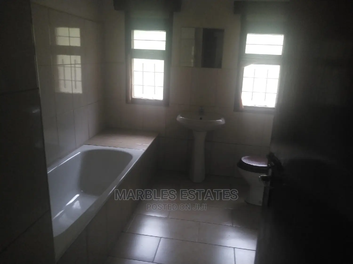4bdrm Bungalow in Mbuya, Kampala for Rent in Kampala