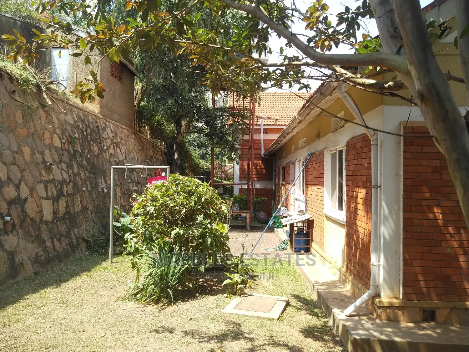 6bdrm Bungalow in Naguru, Kampala for Rent in Kampala