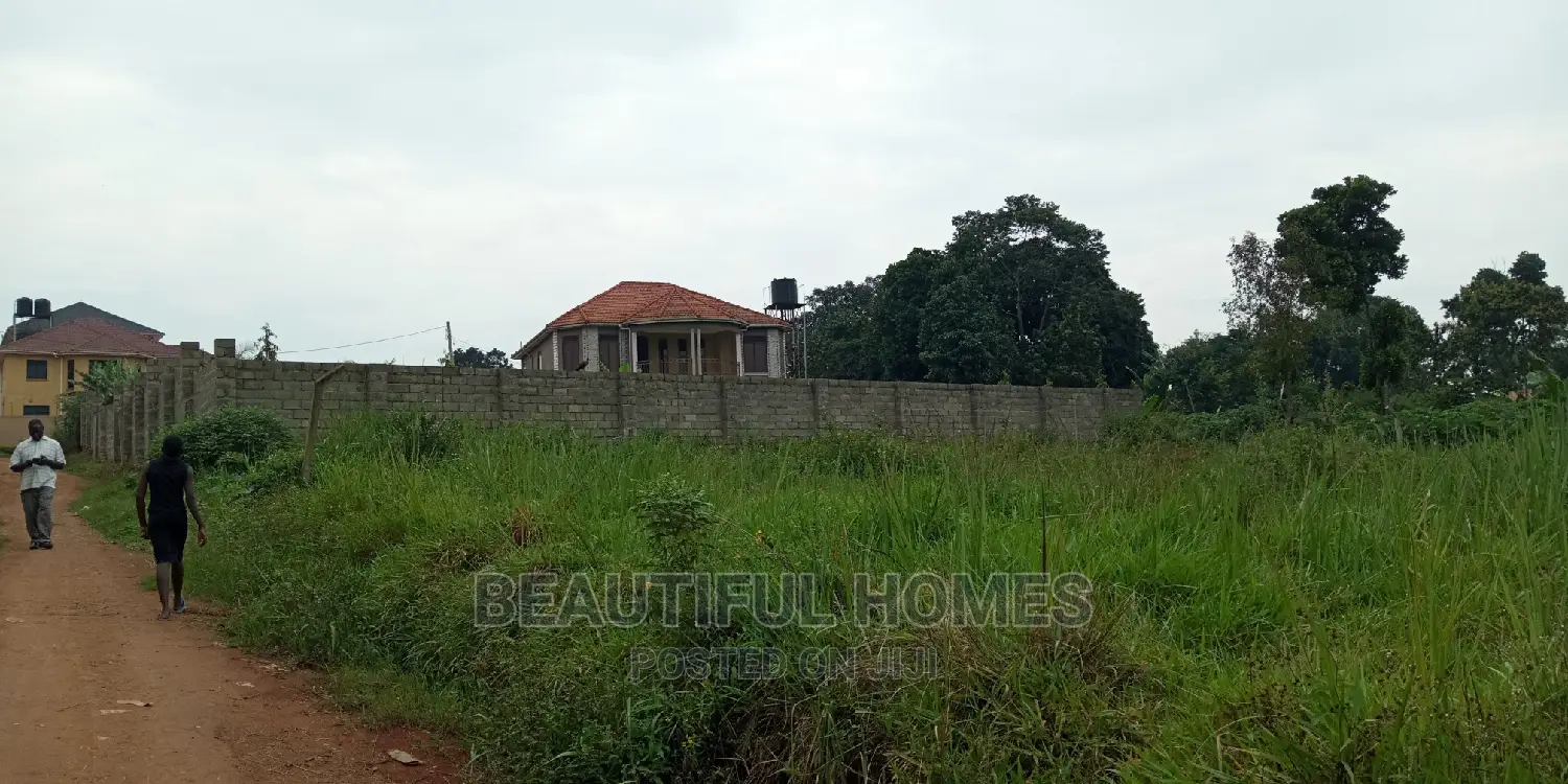 2 Plots in Kira Near the Tarmack on Sell in Kampala