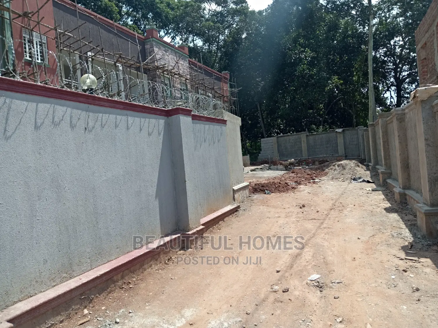 Furnished 2bdrm Apartment in Kyaliwajjara, Kampala for Sale in Kampala