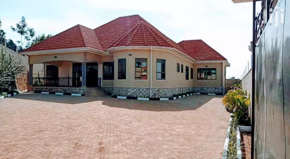 Big House In Kira For Sell in Kampala