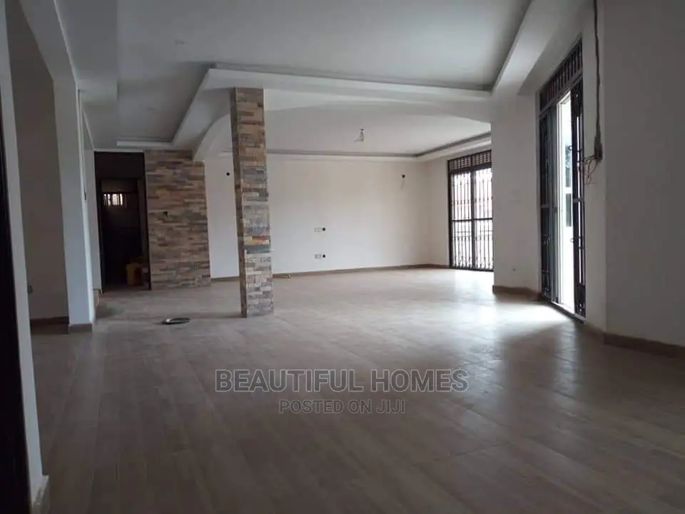 Furnished 6bdrm Mansion in Kiwatule, Kampala for Sale in Kampala