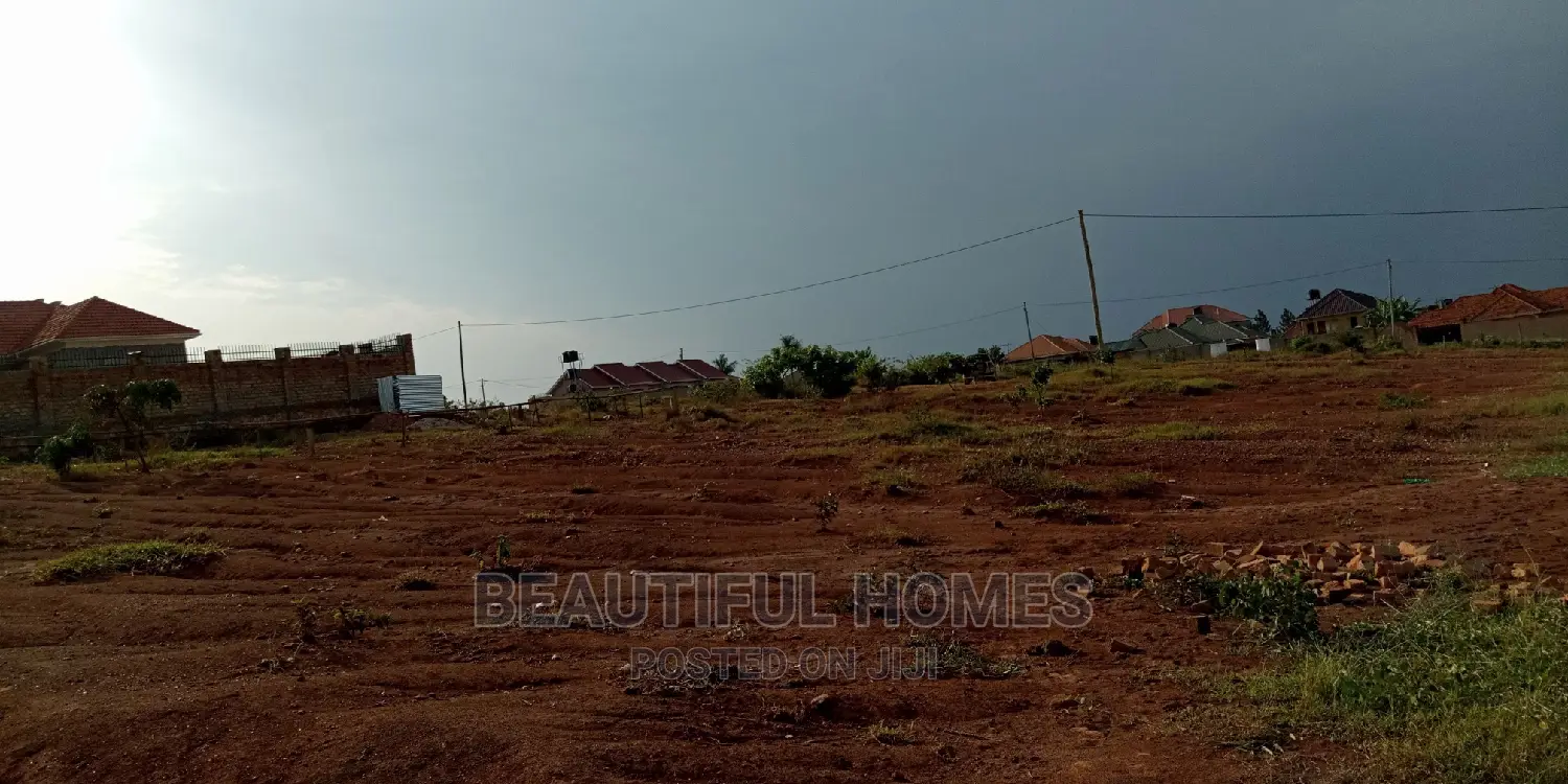 Kira 25 Decimals Land Close to the Main Tarmack for Sell in Kampala