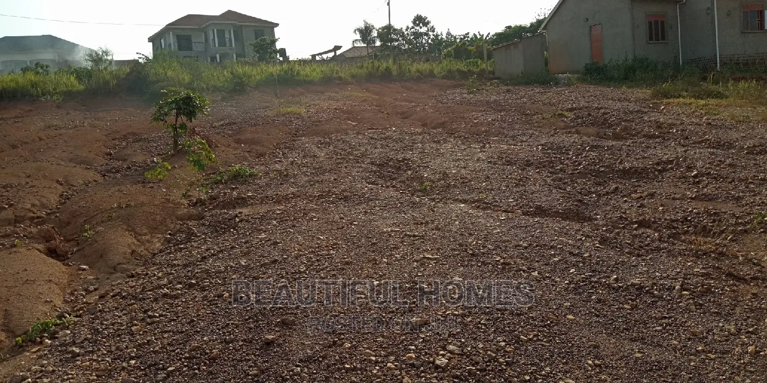 Kira 25 Decimals Land Close to the Main Tarmack for Sell in Kampala